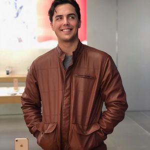 Meet your Posher, Cameron